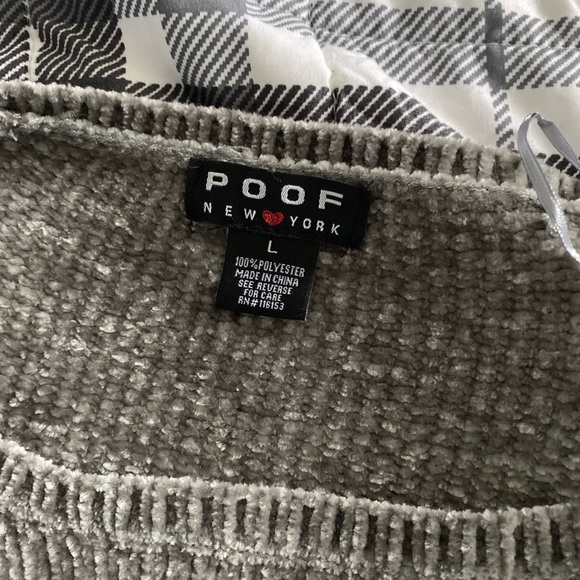 Sweater - Picture 3 of 3